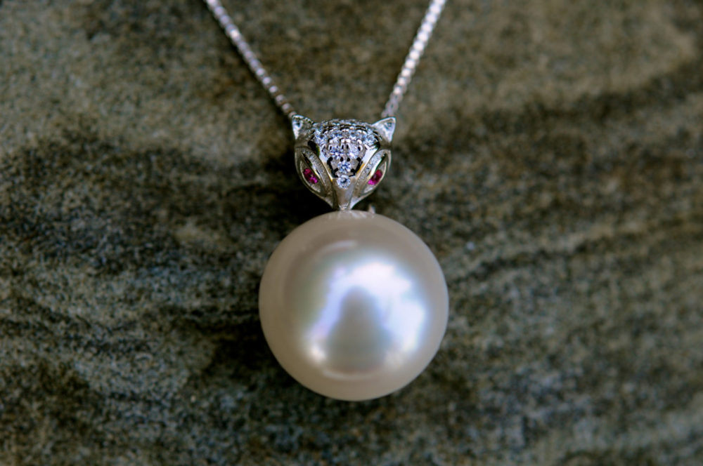 13.5mm single white pearl pendant necklace, large white pearl pendant set in sterling silver features cute fox head/sparkly CZ clear stones