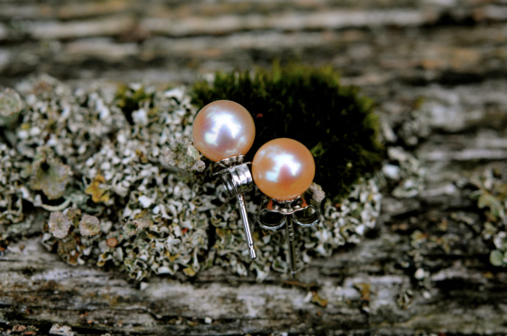 6.5mm peachy pinky pearl studs, perfectly round small pinky peachy pearl earring studs, natural nude color pearl studs on sterling silver