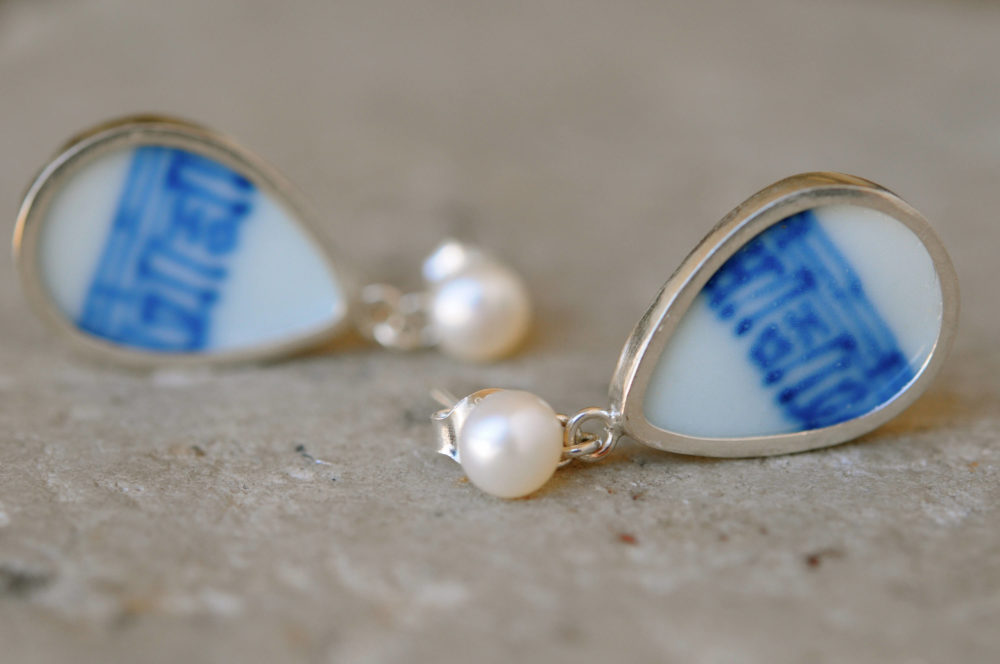 6mm white pearl, blue/white Ming dynasty porcelain earrings, blue/white earrings, natural white pearl, antique Ming porclain, bridal