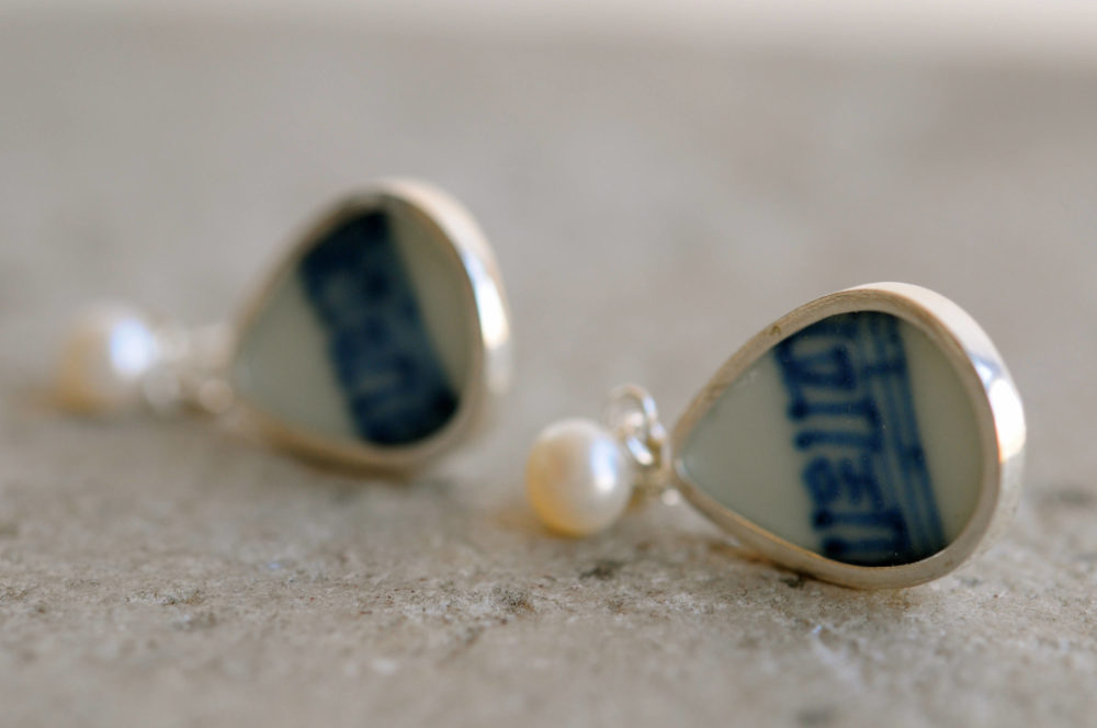 6mm white pearl, blue/white Ming dynasty porcelain earrings, blue/white earrings, natural white pearl, antique Ming porclain, bridal