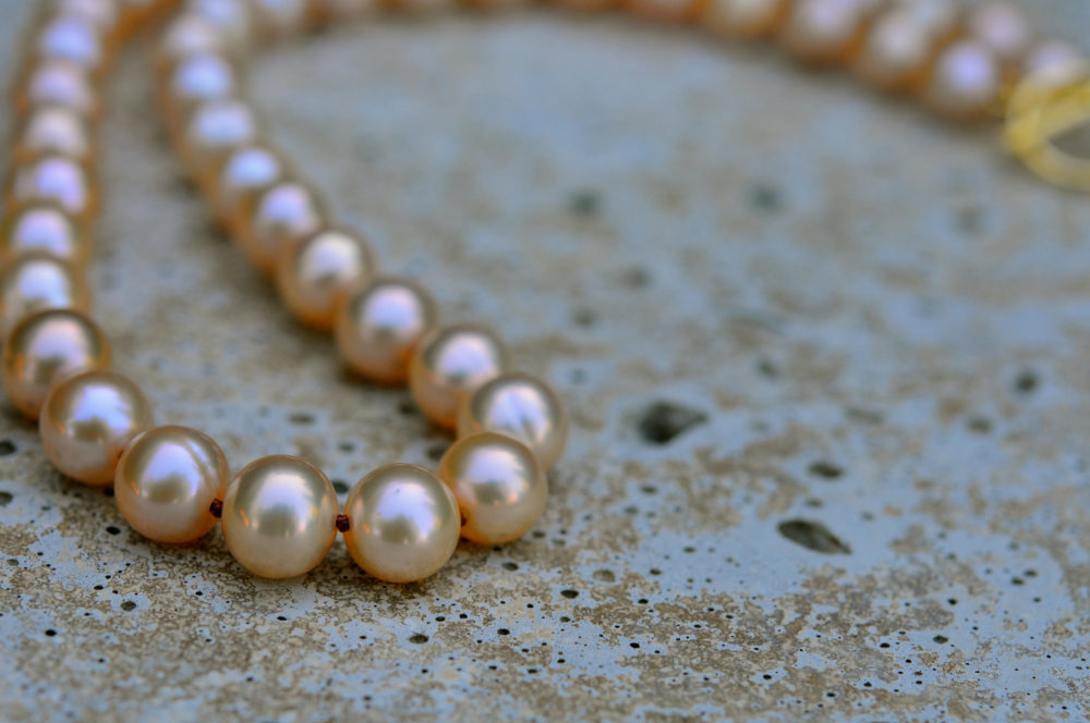 8-9mm metallic golden champaign pearl necklace, string of pearls in rare natural gold tone