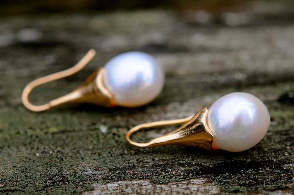 classic white pearl drop earrings, large teardrop pearl earrings on gold, timeless elegance/glamor, stunningly beautiful, mother's day gift
