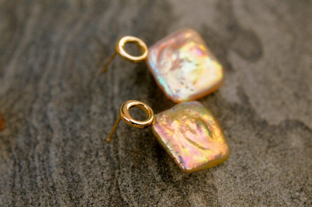 Gold and diamond pearl earrings