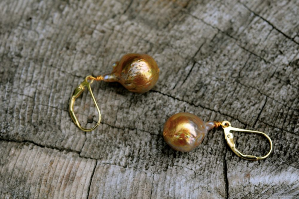 gold baroque pearl earrings, nucleated pearl earrings, leaver back ear wire, single drop pearl earrings