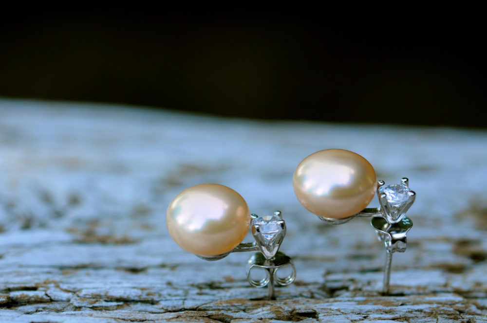 golden peach pearl and clear crystal stud earrings, sterling silver, diamond cut clear crystal and pearl studs, 9mm pearl earring studs