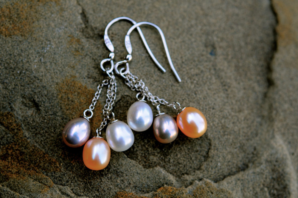 multicolored tri-pearl dangle earrings, elegant classic pearl earrings, seed pearl on silver chain earrings