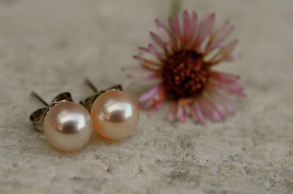 perfect pink pearl studs on sterling silver posts, 7mm pearl earring studs classic beauty