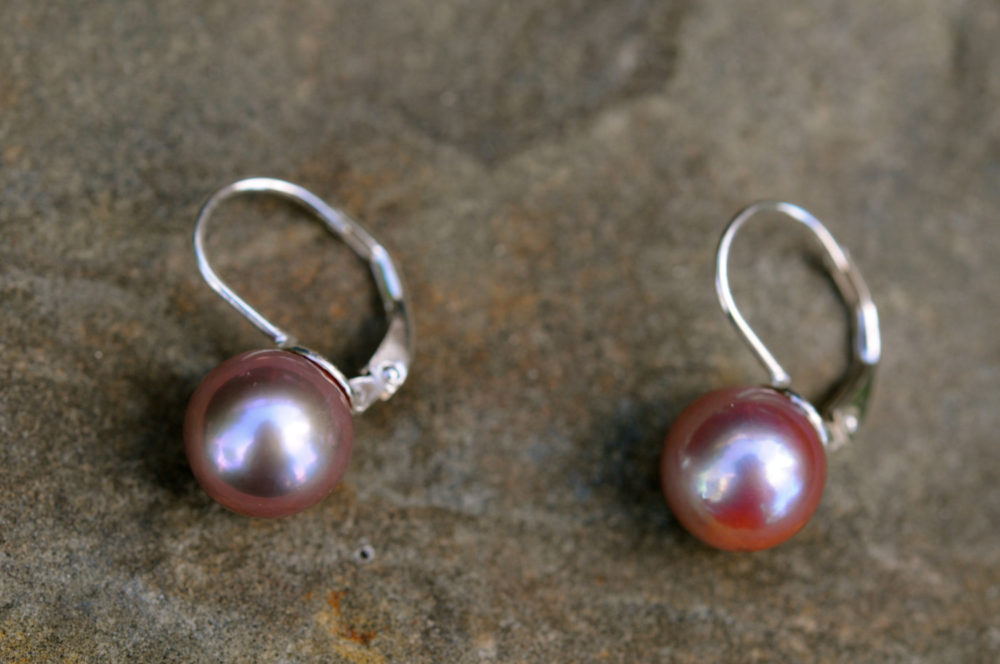 pretty pink pearl earrings on lever back wire, perfectly round natural pink pearl single drop earrings, 10mm pink round pearl earrings