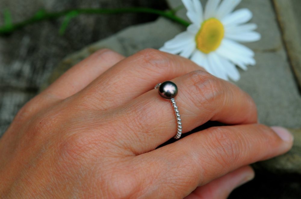 such a sweet black pearl silver ring! variable size pearl ring, 6-7mm black pearl ring, stackable pearl ring