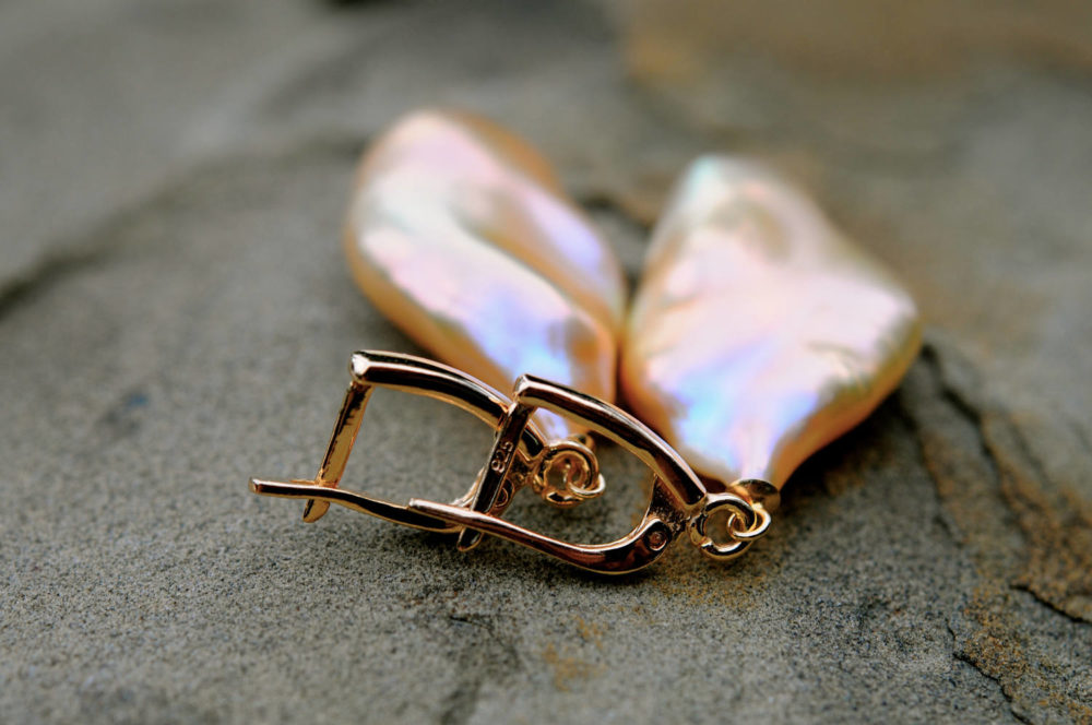 sunny peach baroque coin pearl drop/dangle earrings, simply stunning large pearl earrings, statement pearl earrings,