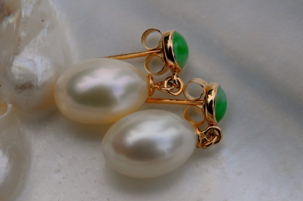 white teardrop pearl and antique jadeite earrings, 8.5X13mm white pearl, China's Qing dynasty jade pieces, 18k solid gold, fine hand crafted